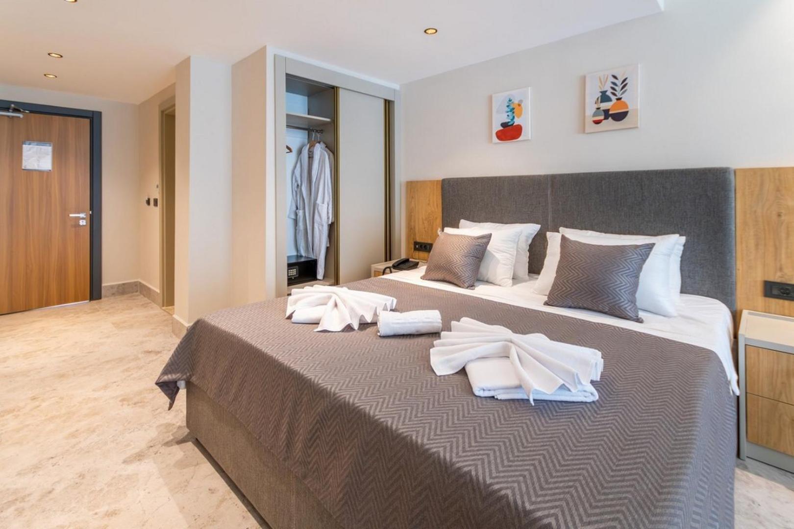 Otel 222 Hisaroenue